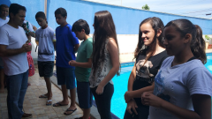 Adolescentes são batizados na MCE Goiânia